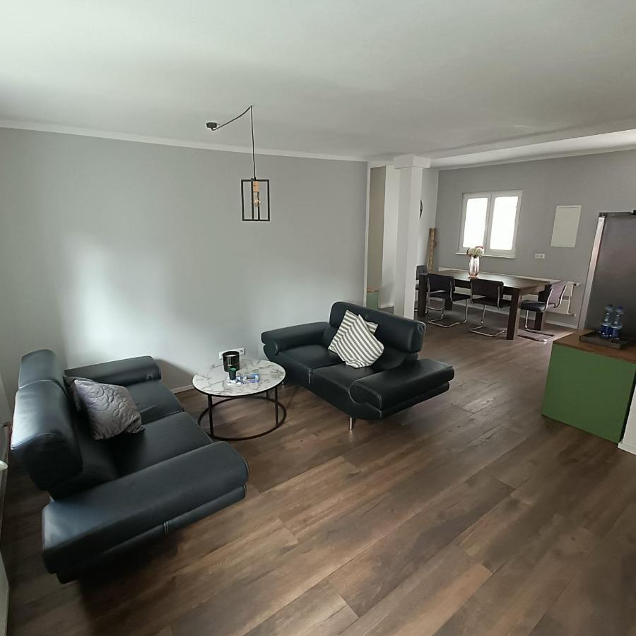 Apartments & Moeblierte Zimmer In Kahl Am Main, Kontaktloser Self Check-In, W-Lan, Schreibtisch, Duschbad, Kuechenzeile, Pkw-Plaetze Bagian luar foto