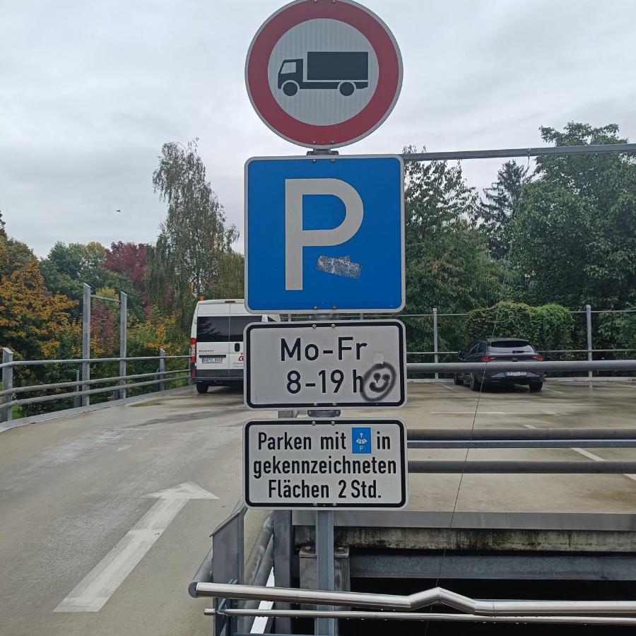 Apartments & Moeblierte Zimmer In Kahl Am Main, Kontaktloser Self Check-In, W-Lan, Schreibtisch, Duschbad, Kuechenzeile, Pkw-Plaetze Bagian luar foto