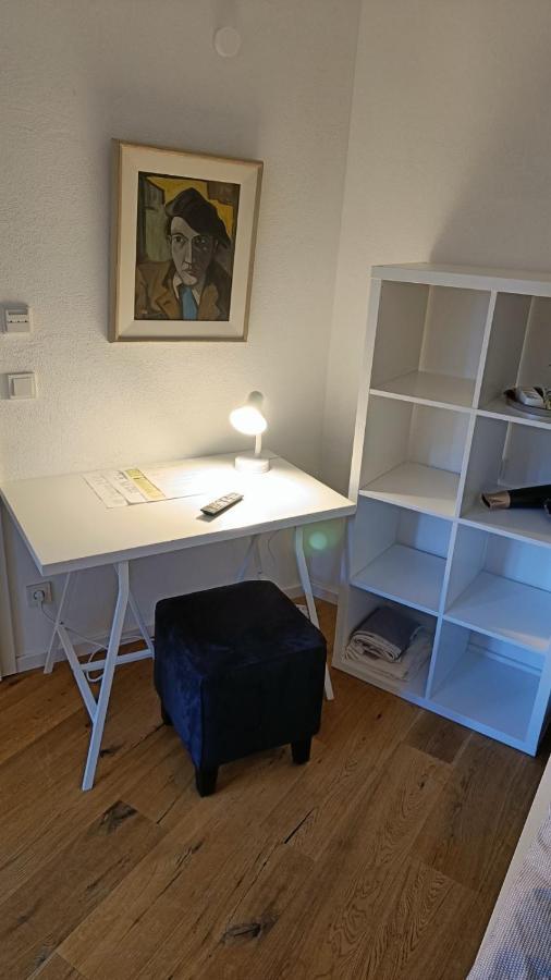 Apartments & Moeblierte Zimmer In Kahl Am Main, Kontaktloser Self Check-In, W-Lan, Schreibtisch, Duschbad, Kuechenzeile, Pkw-Plaetze Bagian luar foto